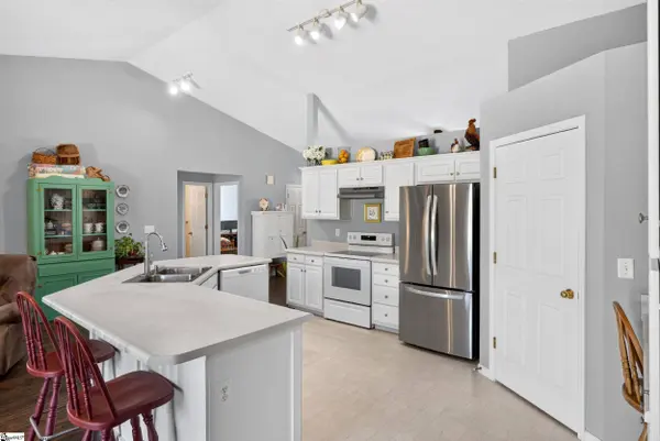 311 Shadowfield Acres Drive, Duncan, SC 29334