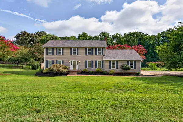 804 Shoresbrook DR