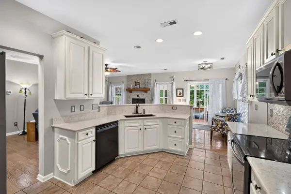 368 Woodsberry Shoals DR, Duncan, SC 29334