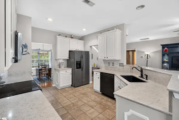368 Woodsberry Shoals Drive, Duncan, SC 29334