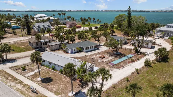 Discover Investment Potential at 784 S McCall Rd, Englewood, FL ,Patrick Mullaney