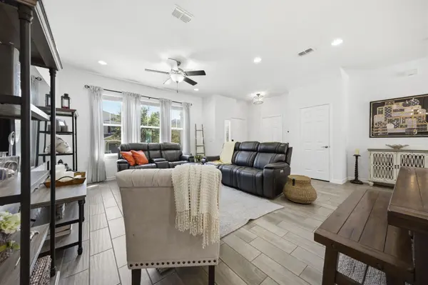 8122 Red Stopper Ln, Winter Garden, FL 34787