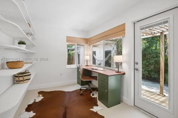 8230 NE 1st Pl, Miami, FL 33138