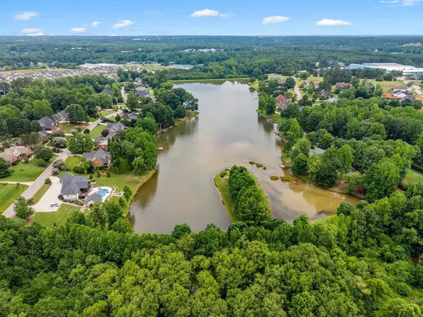 1427 Boatswain DR, Inman, SC 29349