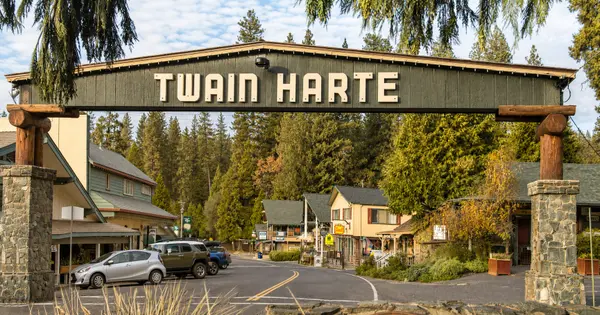 feature image of Twain Harte, CA: A Mountain Community That Lives Year-Round