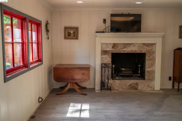 26591 Sno Bowl, Long Barn, CA 95335