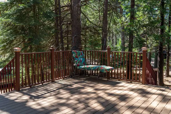 26591 Sno Bowl, Long Barn, CA 95335