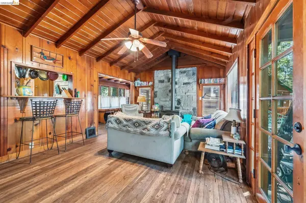 115 Meadowview Ave, Pinecrest, CA 95364