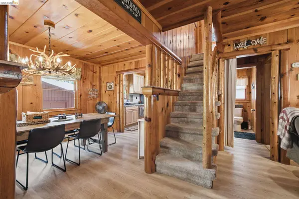 24381 Sierra Park Rd, Mi Wuk Village, CA 95346