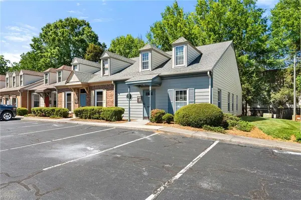 1919 Boulevard ST #E, Greensboro, NC 27407
