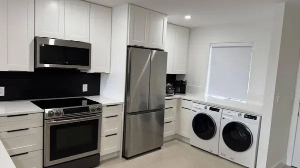 4539 Luxemburg CT #102, Lake Worth, FL 33467