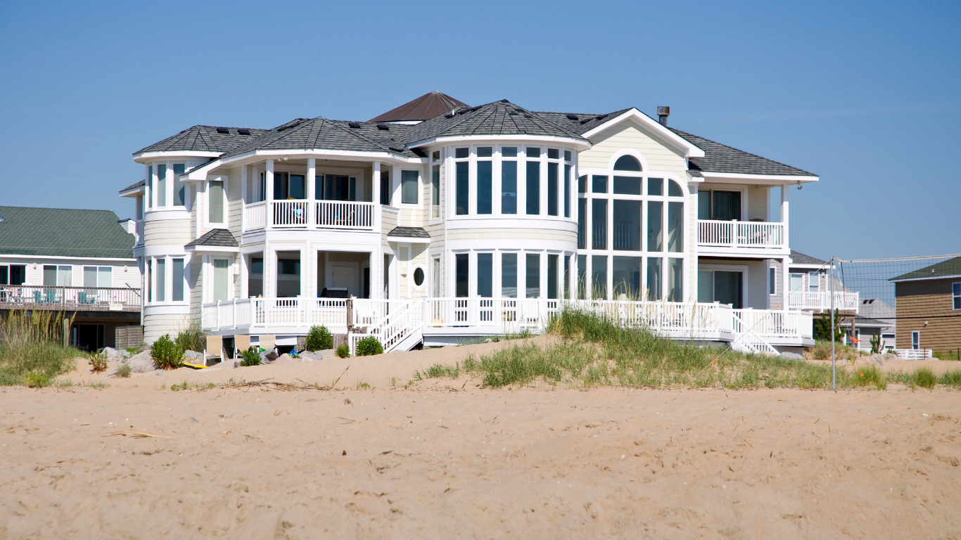 Luxury Homes for Sale | Browse Exceptional Properties in Your Area