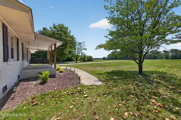 437 E Wards Bridge RD, Kenansville, NC 28349