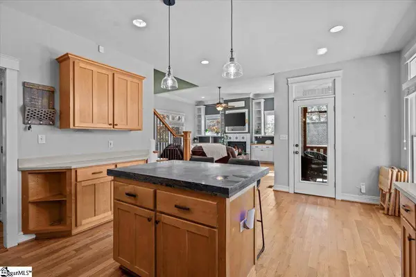 335 Valleyhigh Drive, Inman, SC 29349