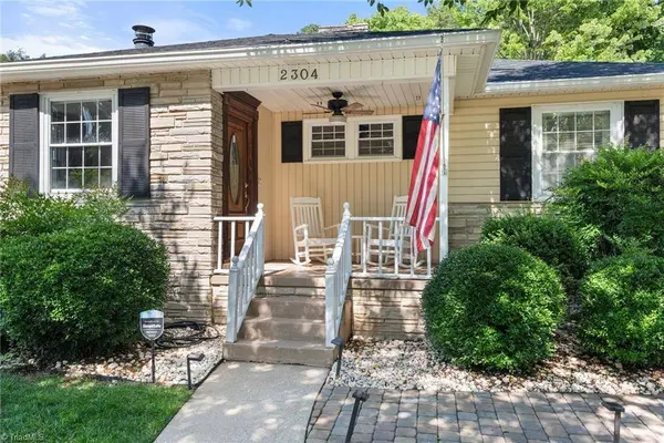 2304 Fairfield AVE, Greensboro, NC 27408