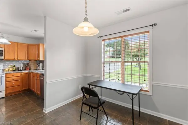 6941 Rangecrest RD, Belews Creek, NC 27009