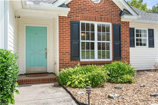 6941 Rangecrest RD, Belews Creek, NC 27009
