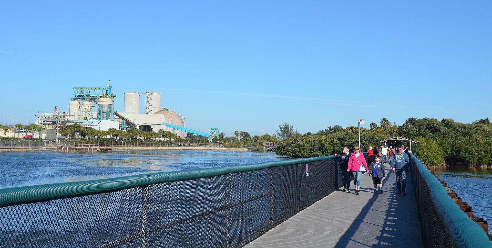 Waterfront view in Apollo Beach on Tampa Bay