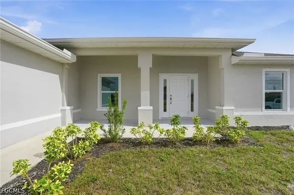 1725 NW 2nd ST, Cape Coral, FL 33993