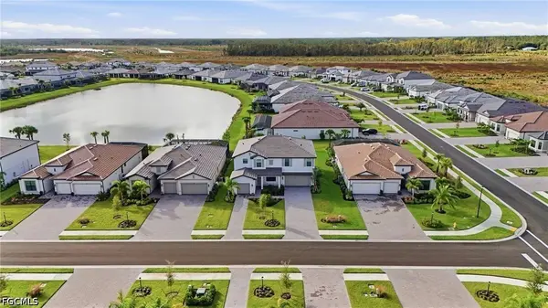 18707 Ivywood PL, Estero, FL 33928