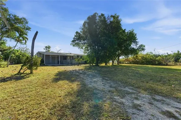11250 Stringfellow RD, Bokeelia, FL 33922