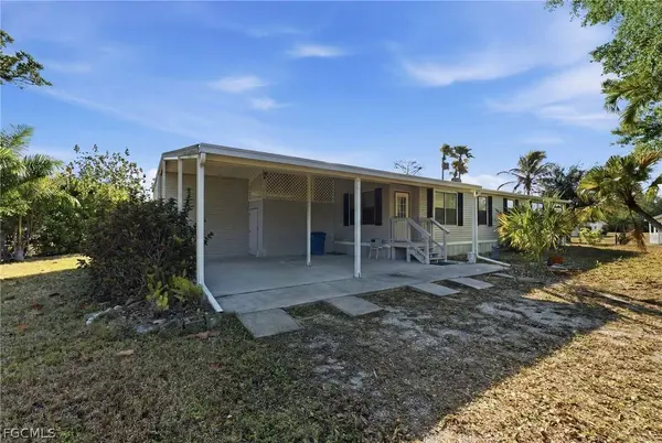 11250 Stringfellow RD, Bokeelia, FL 33922