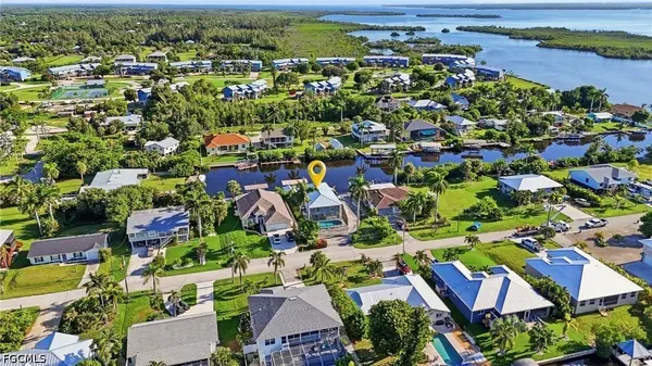 5318 Serenity CV, Bokeelia, FL 33922