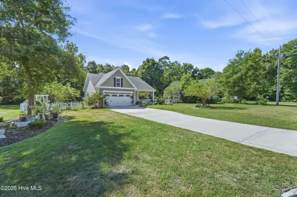 1407 Chadwick Shores DR, Sneads Ferry, NC 28460
