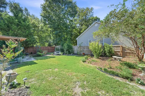 1407 Chadwick Shores DR, Sneads Ferry, NC 28460