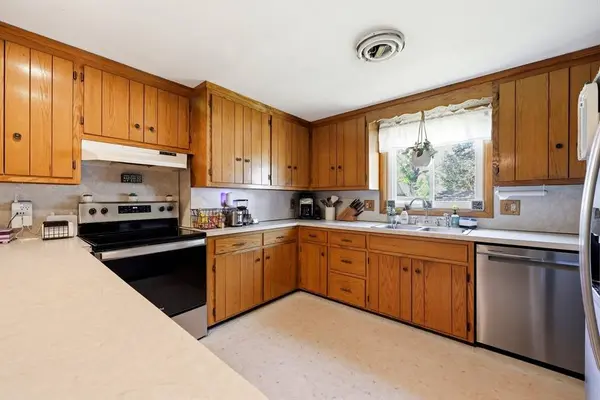 151 Meadow St, Westfield, MA 01085