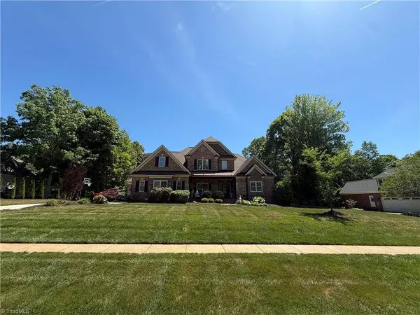 7336 Henson Forest DR, Summerfield, NC 27358