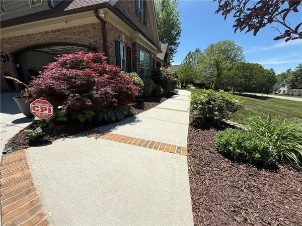 7336 Henson Forest DR, Summerfield, NC 27358