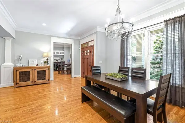 2105 Stone Ridge PL, Winston-salem, NC 27107