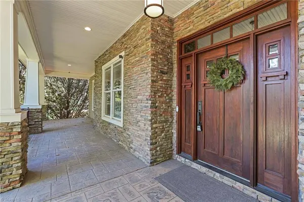 2105 Stone Ridge PL, Winston-salem, NC 27107