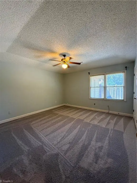 209 N Rotary DR, High Point, NC 27262