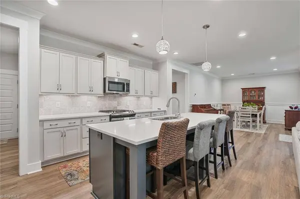 6715 Honeycutt Reserve DR, Oak Ridge, NC 27310