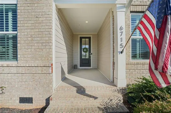 6715 Honeycutt Reserve DR, Oak Ridge, NC 27310