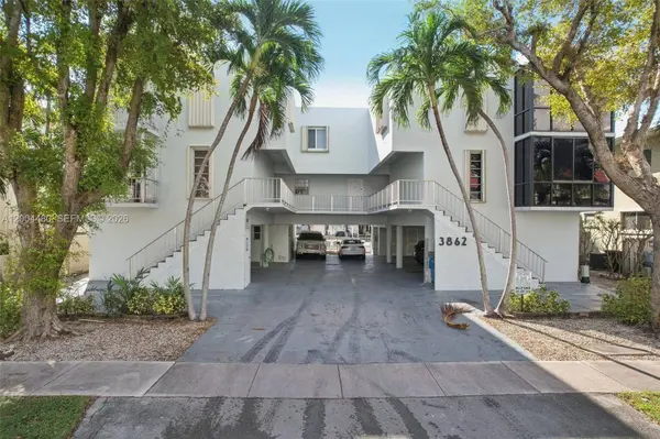 3862 NE 171st St #E, North Miami Beach, FL 33160