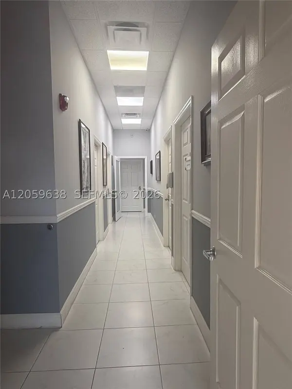 Hallandale Beach, FL 33009