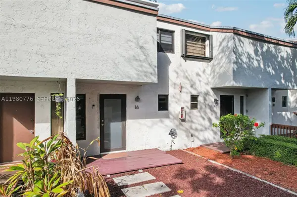 1901 NW S River Dr #16B, Miami, FL 33125