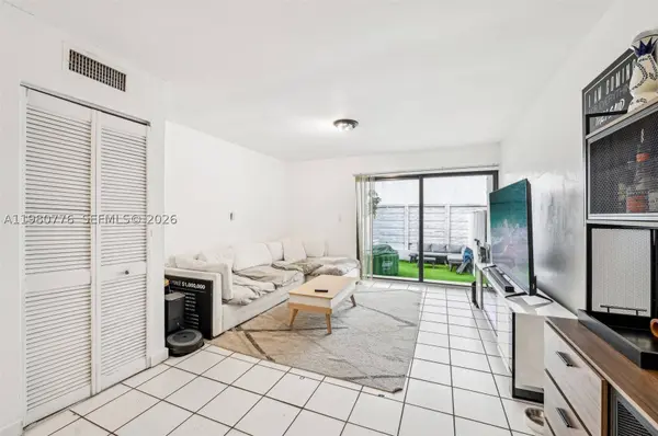 1901 NW S River Dr #16B, Miami, FL 33125