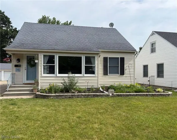 246 Hilliard RD, Elyria, OH 44035
