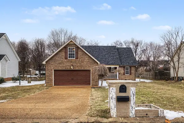 1909 Amacher DR, Spring Hill, TN 37174