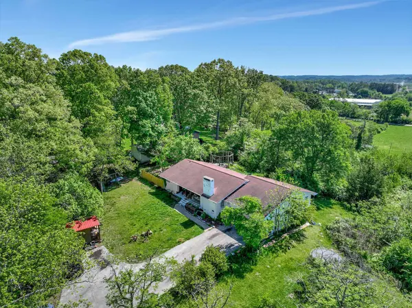 3926 Graceland TRL