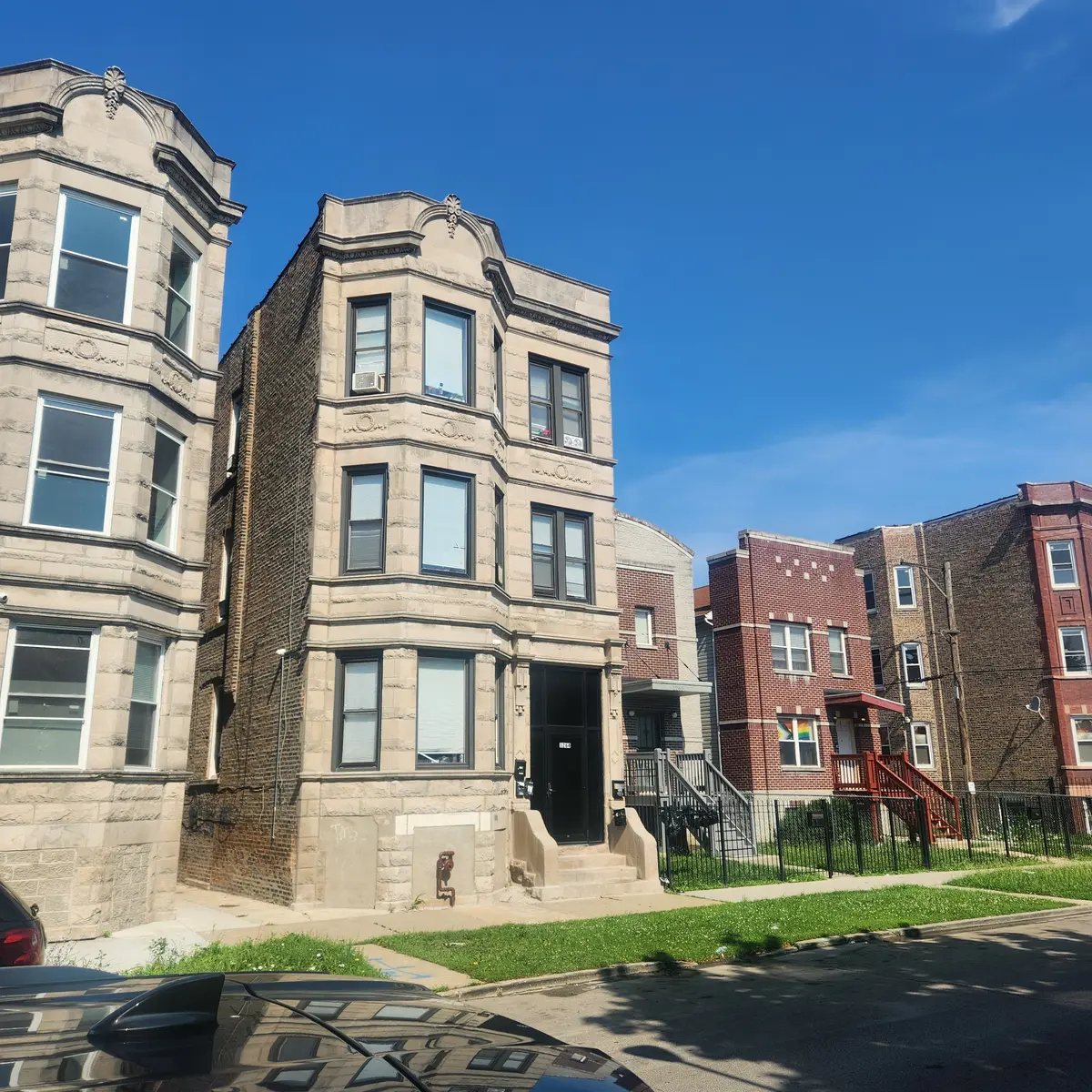 1264 S St Louis Ave, Chicago, IL 60623-1690