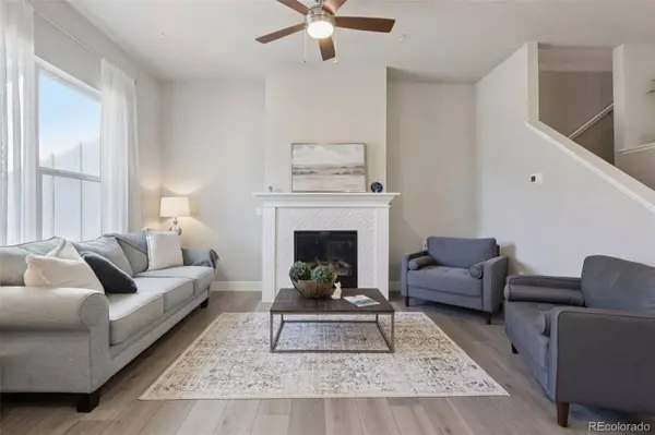 176 High Point DR, Longmont, CO 80504