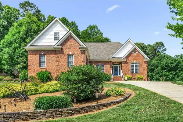 150 Serenity Pointe DR, Kernersville, NC 27284