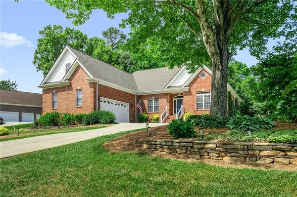 150 Serenity Pointe DR, Kernersville, NC 27284