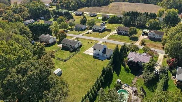 4163 Watts ST, Tobaccoville, NC 27050