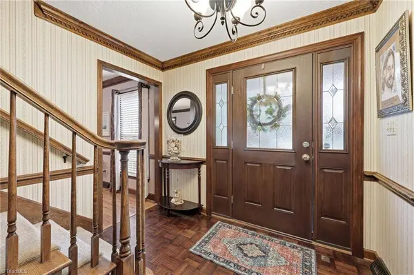 250 Hedrick DR, Kernersville, NC 27284